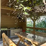 Vikendica The View Pale *