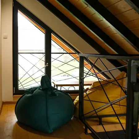 Vikendica The View Pale