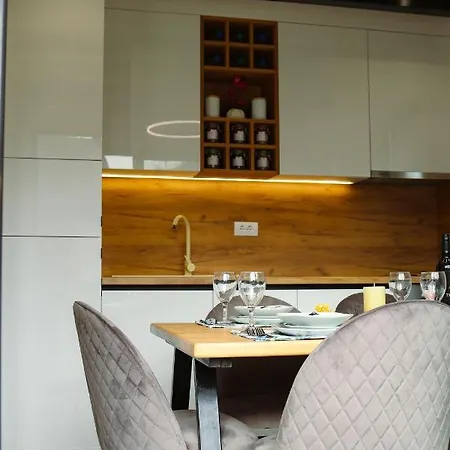 Vikendica The View Pale *